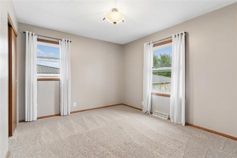 709 Jacolyn Drive NW Cedar Rapids IA 52405