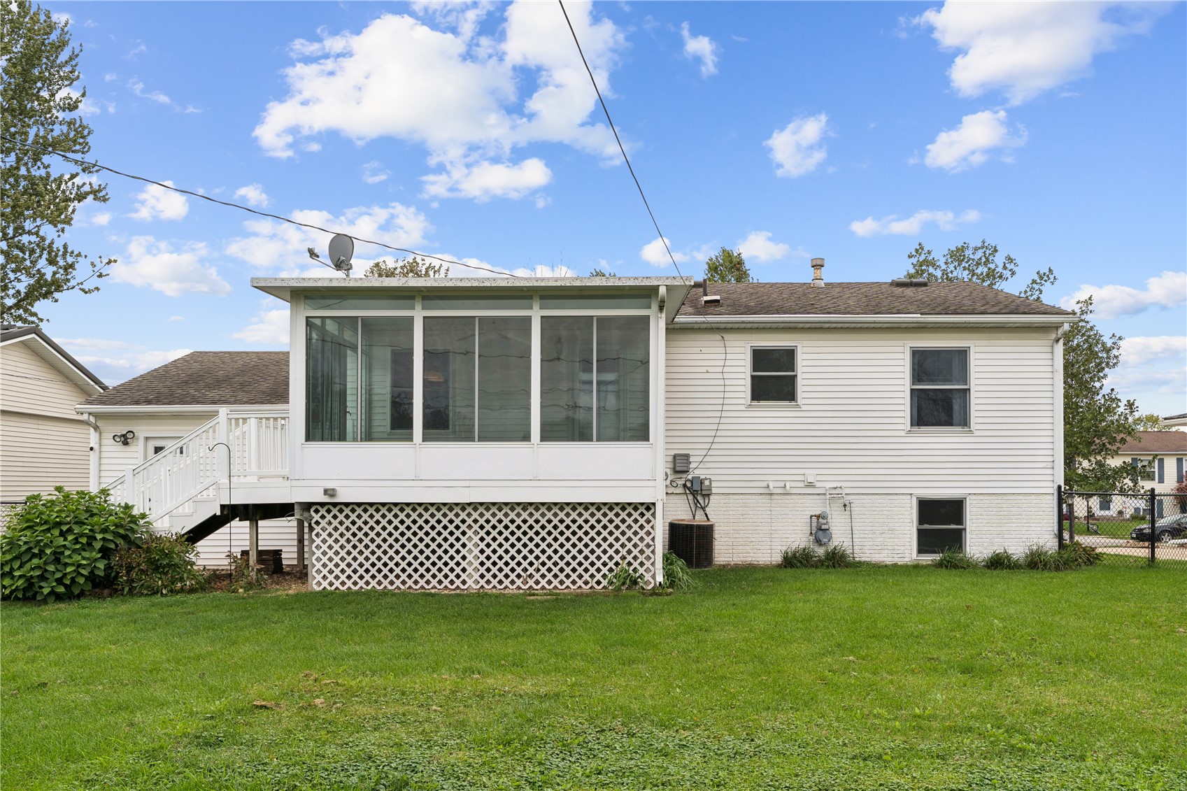 709 Jacolyn Drive NW Cedar Rapids IA 52405