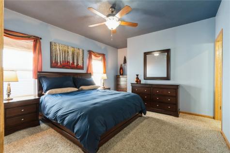 6109 Ridgewood Meadows Lane NE Cedar Rapids IA 52411