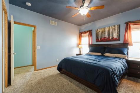 6109 Ridgewood Meadows Lane NE Cedar Rapids IA 52411