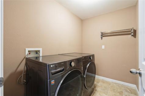 6109 Ridgewood Meadows Lane NE Cedar Rapids IA 52411