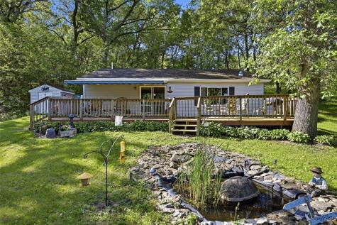 5051 22nd Avenue Lane Mt Auburn IA 52313
