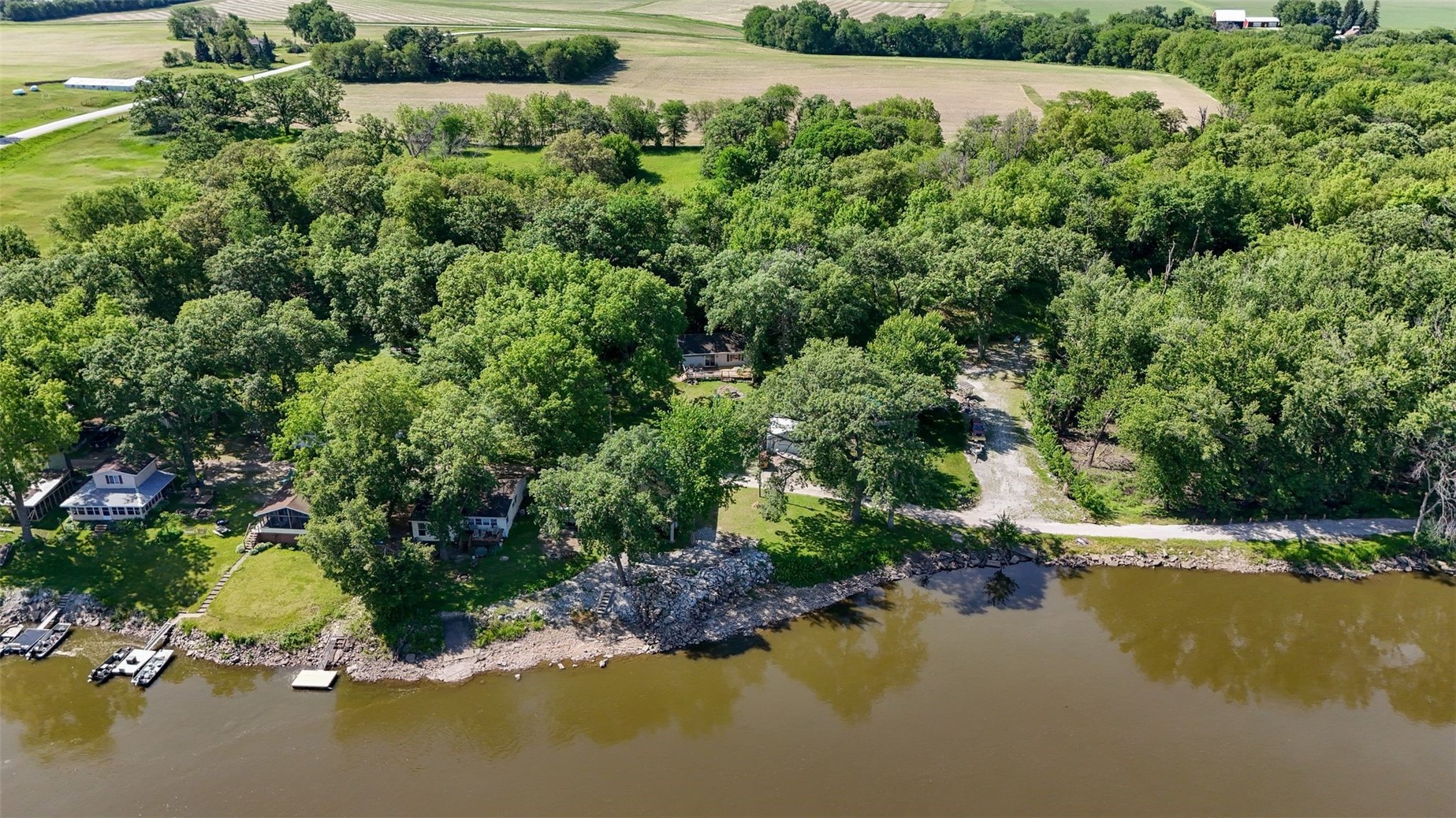 5051 22nd Avenue Lane Mt Auburn IA 52313