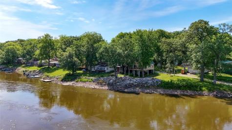 5051 22nd Avenue Lane Mt Auburn IA 52313