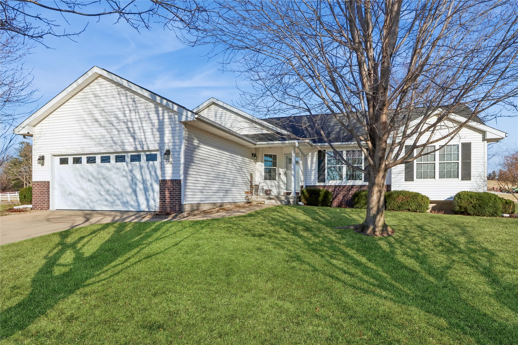 1260 Sunrise Drive Ely IA 52227