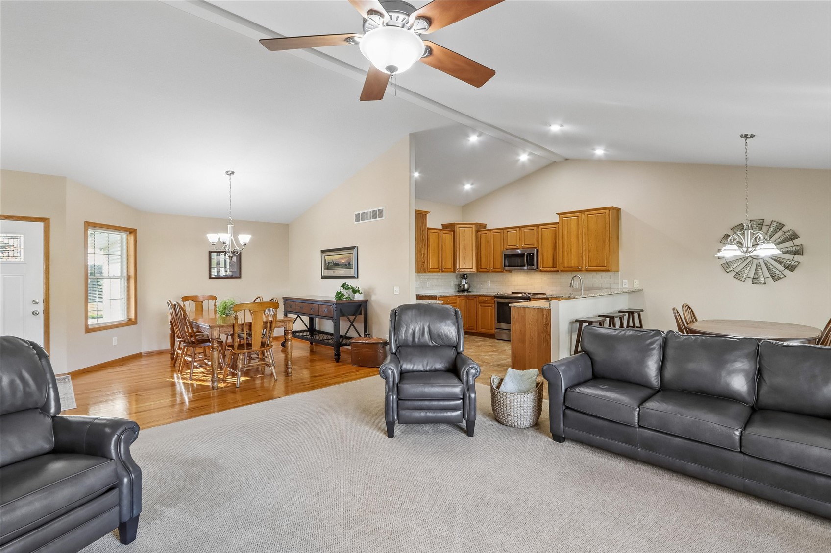 1260 Sunrise Drive Ely IA 52227