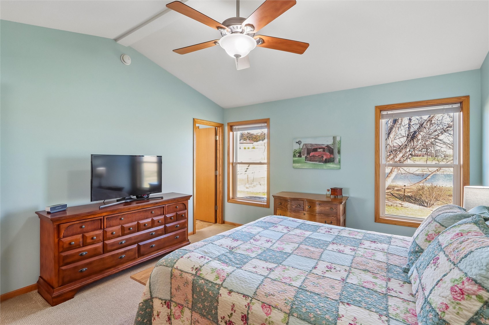 1260 Sunrise Drive Ely IA 52227
