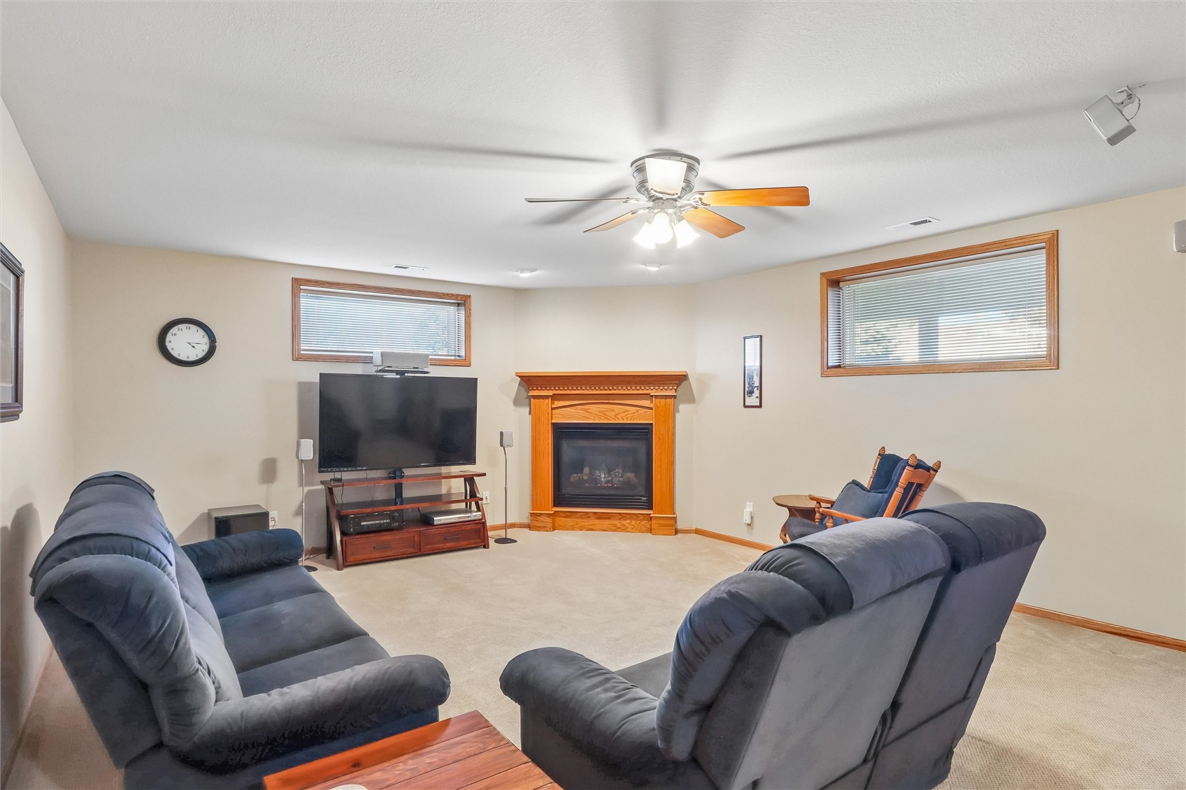 1260 Sunrise Drive Ely IA 52227