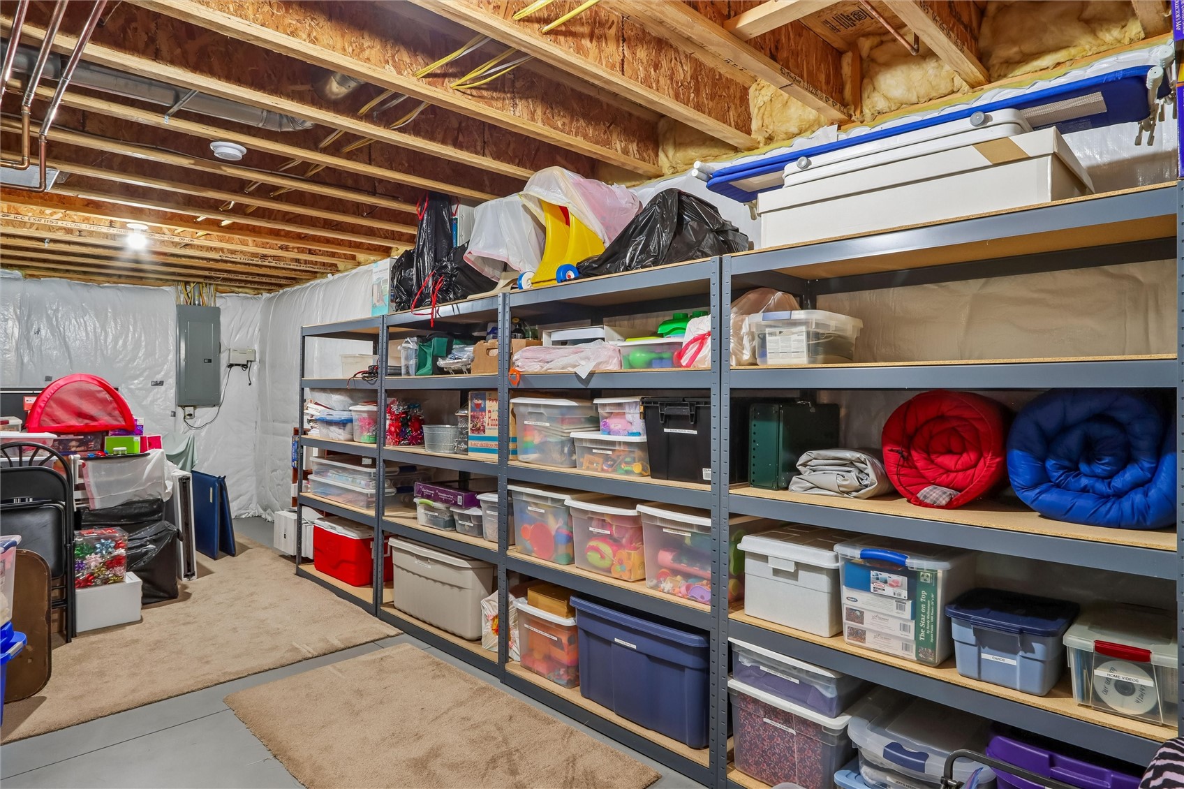 1260 Sunrise Drive Ely IA 52227