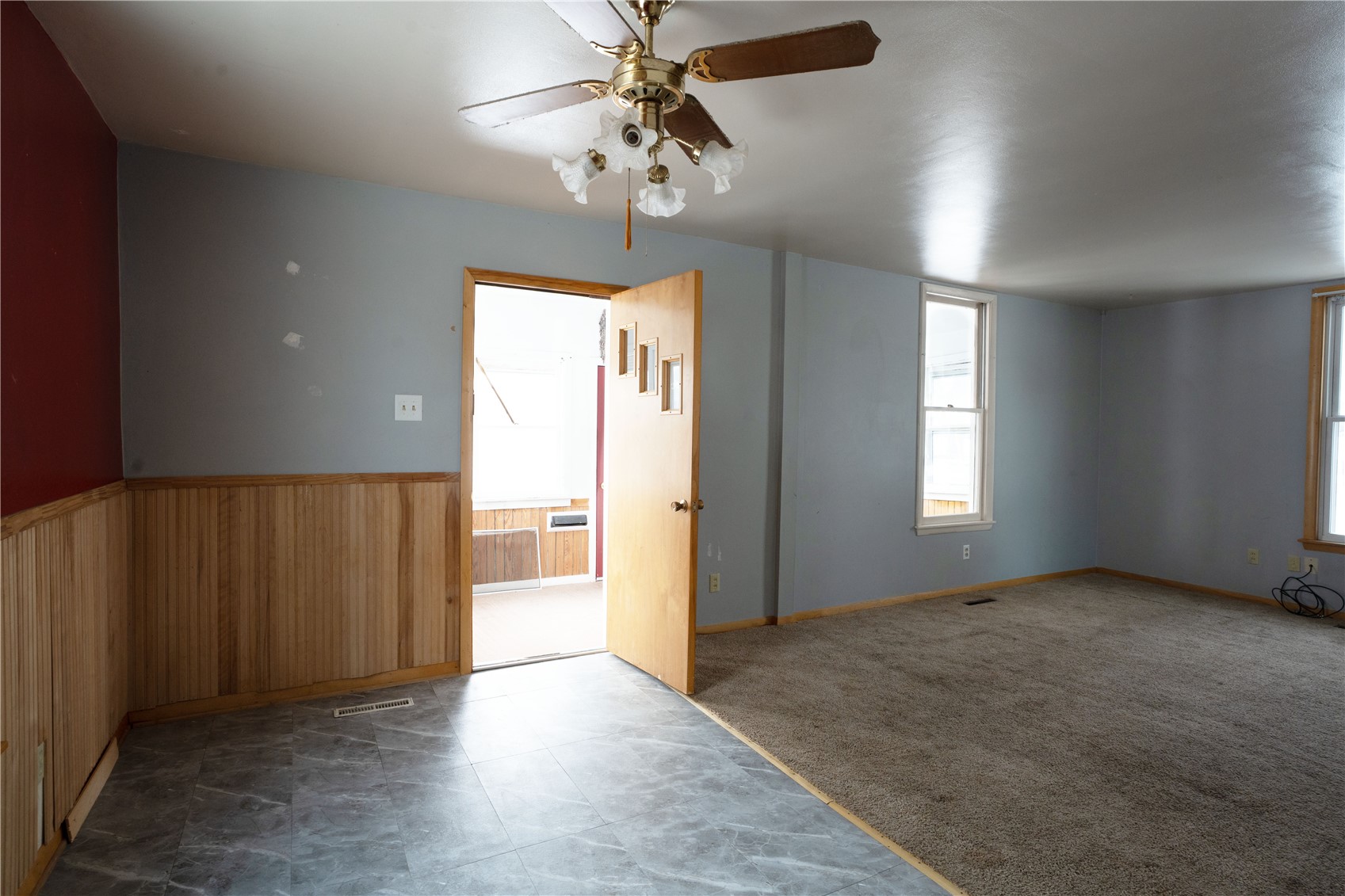 305 Park Street IA 50669