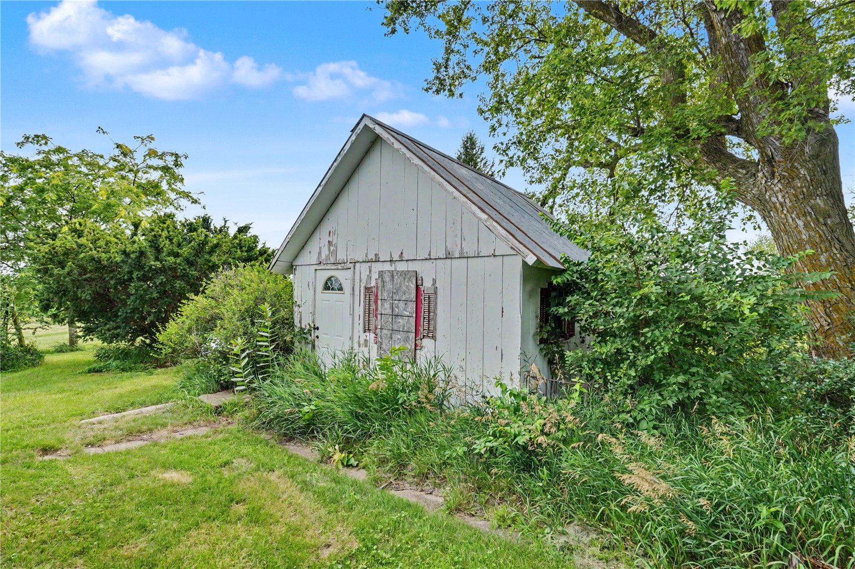 336 260th Street West Branch IA 52358