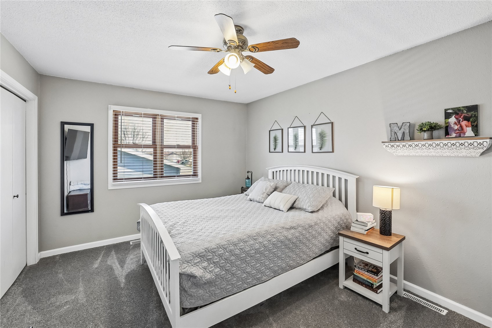 201 Oak Avenue Urbana IA 52345