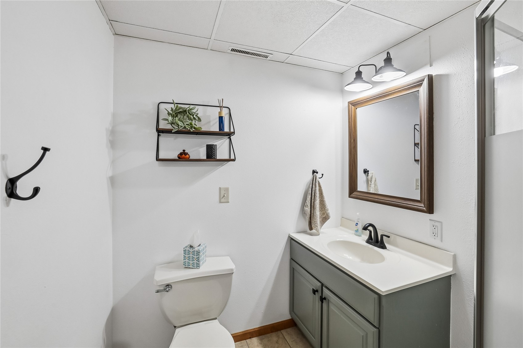 201 Oak Avenue Urbana IA 52345