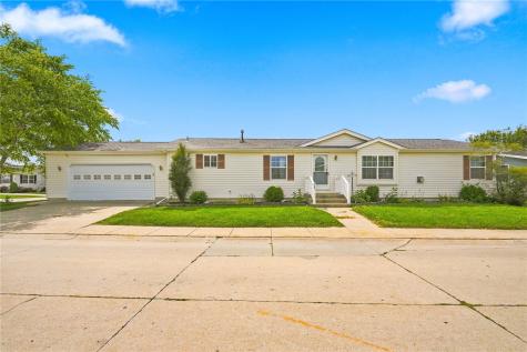 268 Paddock Circle Iowa City IA 52240