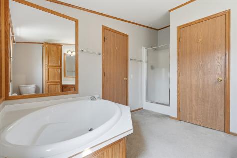 268 Paddock Circle Iowa City IA 52240