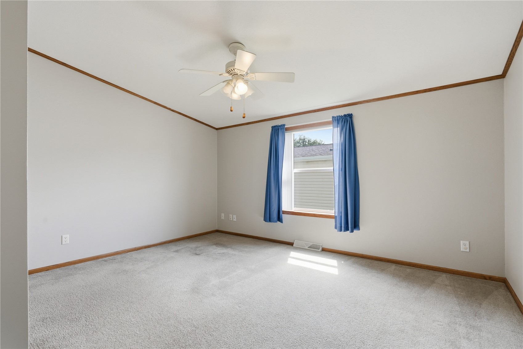 268 Paddock Circle Iowa City IA 52240
