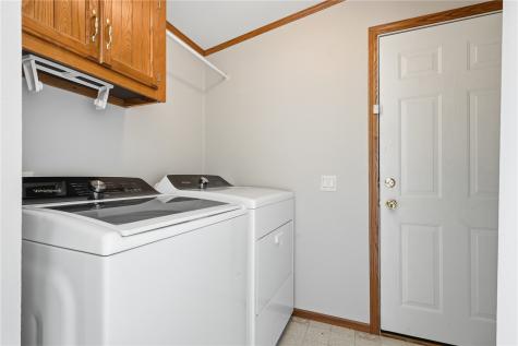 268 Paddock Circle Iowa City IA 52240