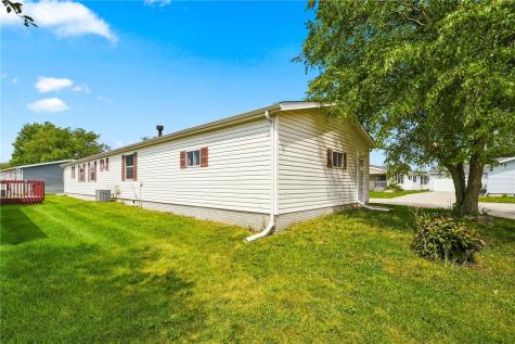 268 Paddock Circle Iowa City IA 52240