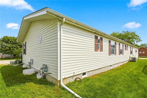 268 Paddock Circle Iowa City IA 52240