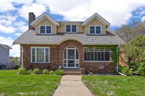 112 Bowling Street SW Cedar Rapids IA 52404