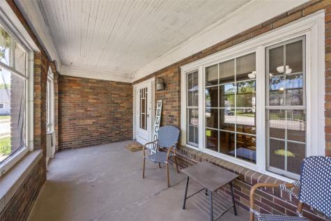 112 Bowling Street SW Cedar Rapids IA 52404