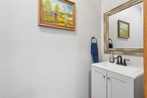 9902 Dutch Creek Drive Anamosa IA 52205