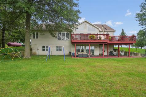 9902 Dutch Creek Drive Anamosa IA 52205