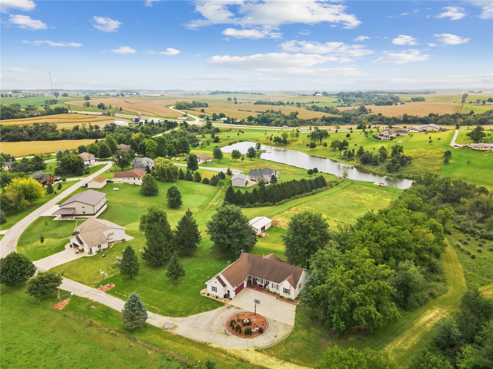 9902 Dutch Creek Drive Anamosa IA 52205