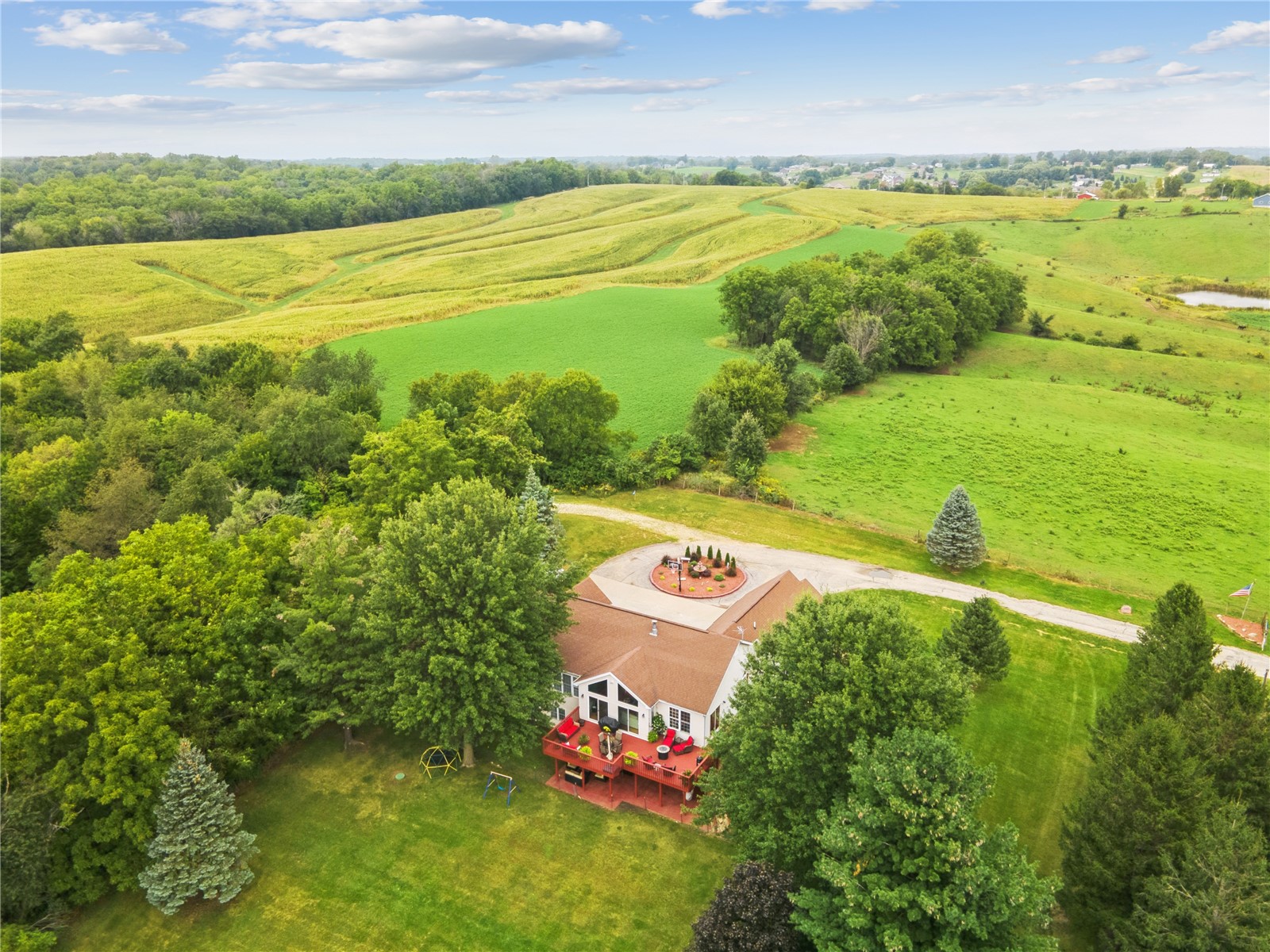 9902 Dutch Creek Drive Anamosa IA 52205