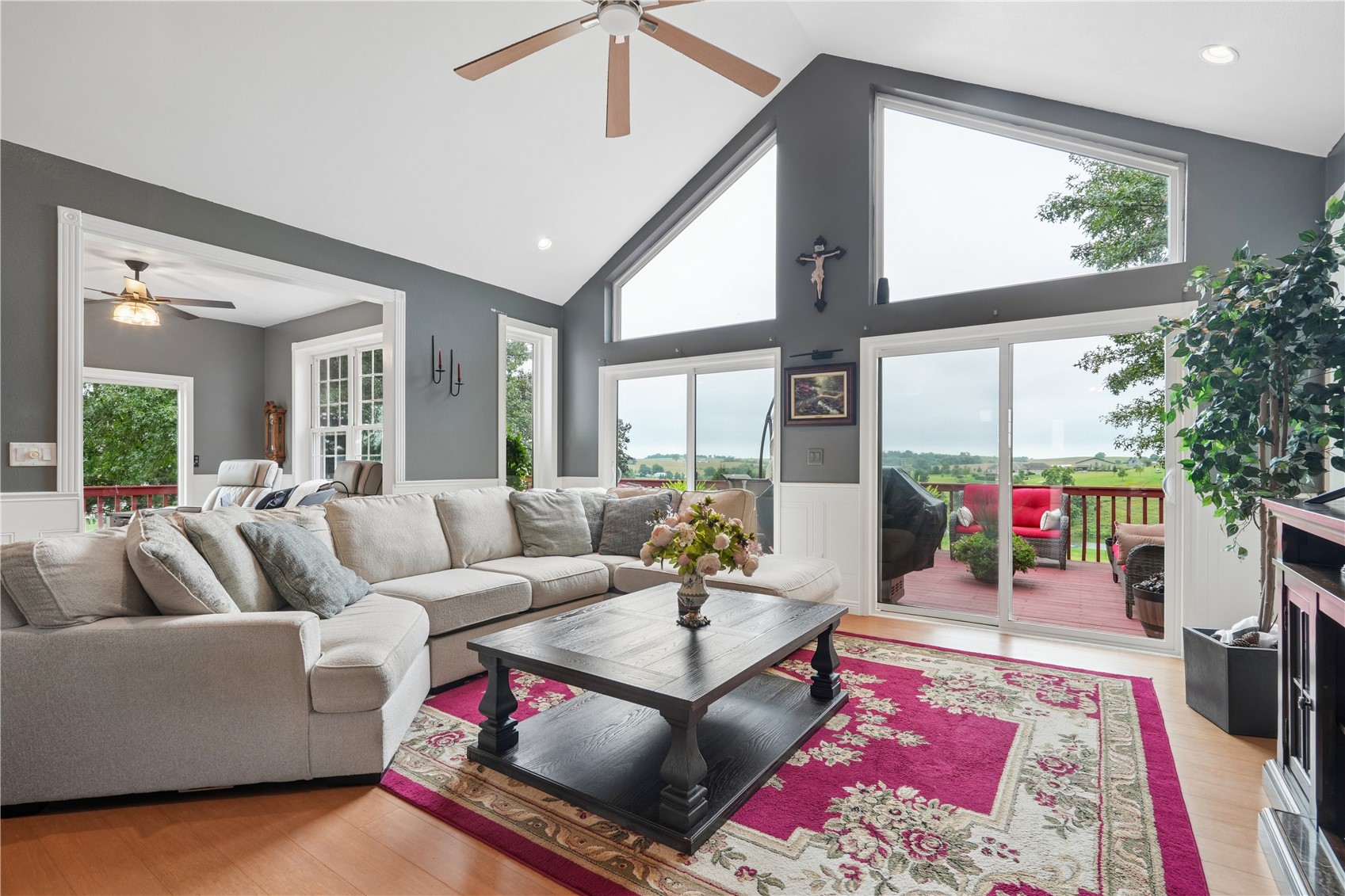 9902 Dutch Creek Drive Anamosa IA 52205