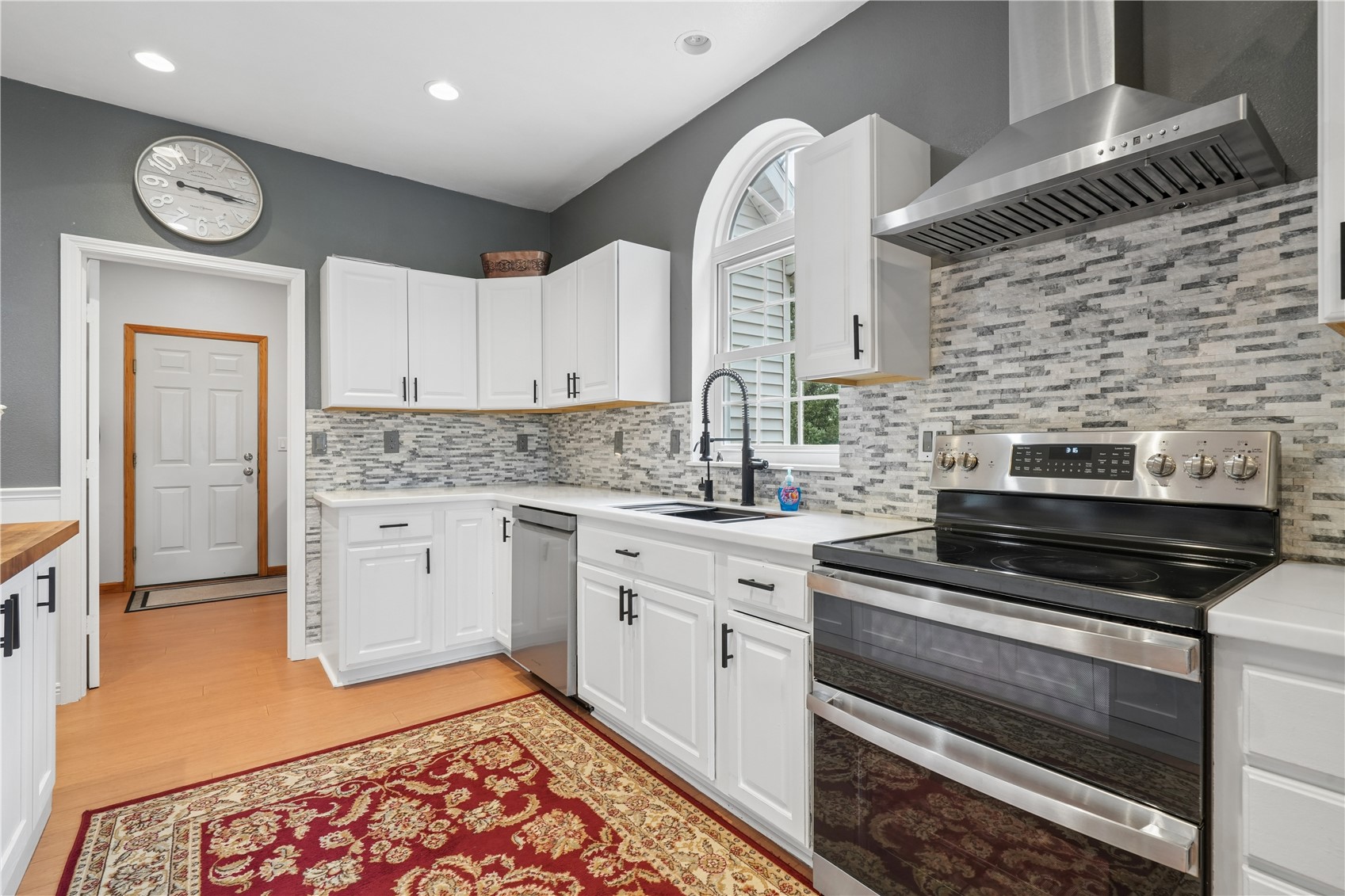 9902 Dutch Creek Drive Anamosa IA 52205