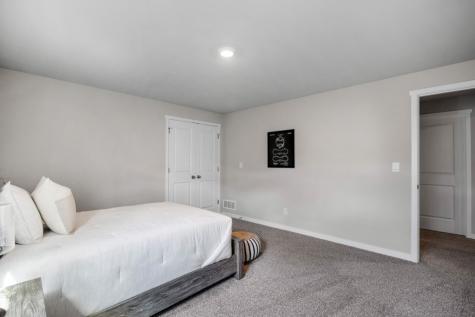 712 Maddie Lane Tiffin IA 52340