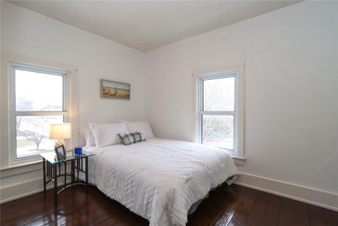 224 W Main Street Oxford IA 52322