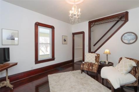 224 W Main Street Oxford IA 52322