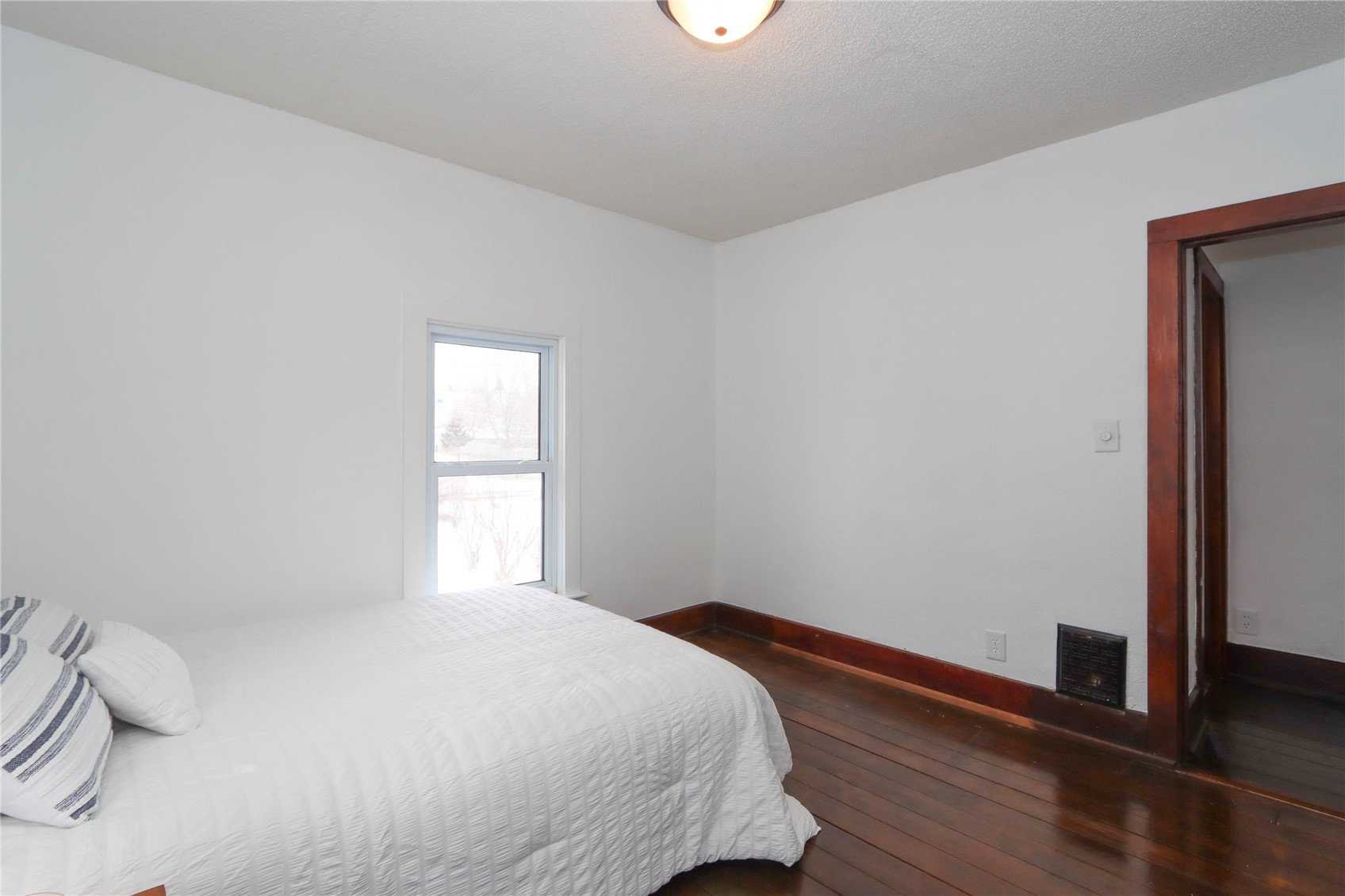 224 W Main Street Oxford IA 52322