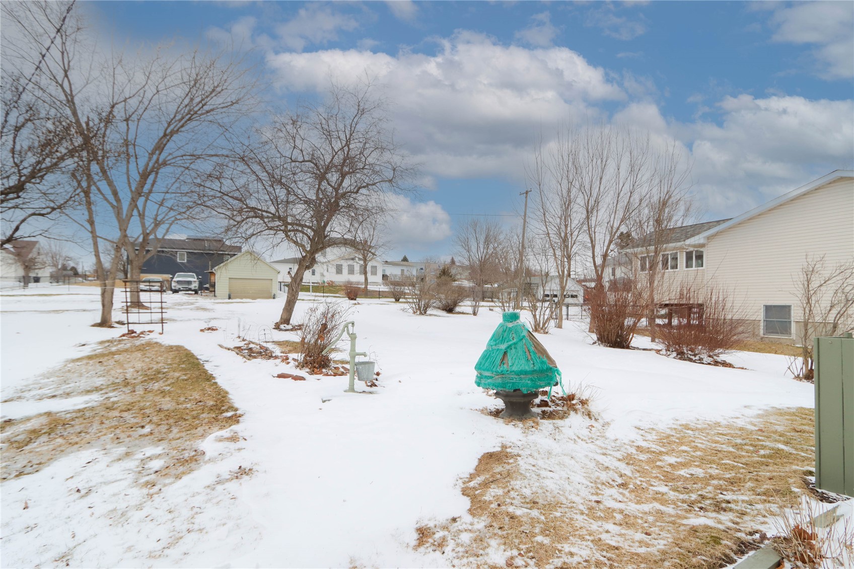 224 W Main Street Oxford IA 52322