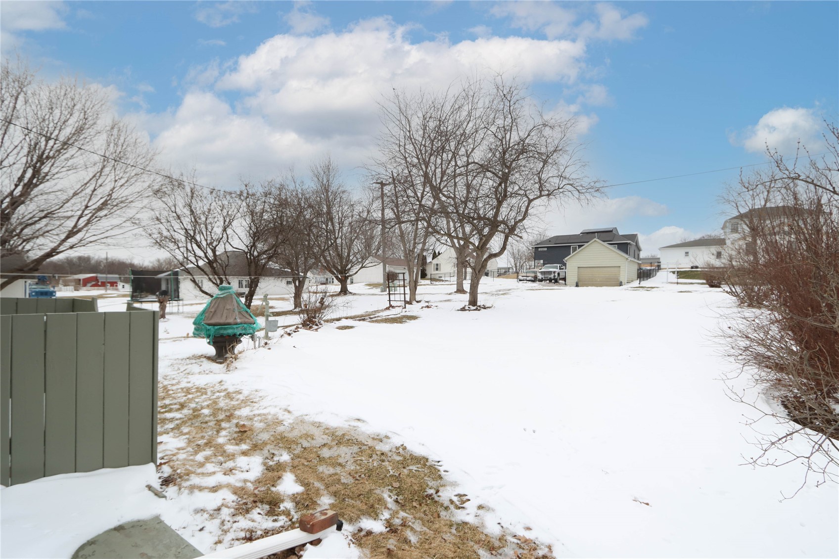 224 W Main Street Oxford IA 52322