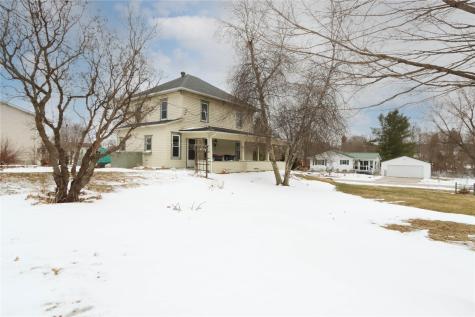 224 W Main Street Oxford IA 52322