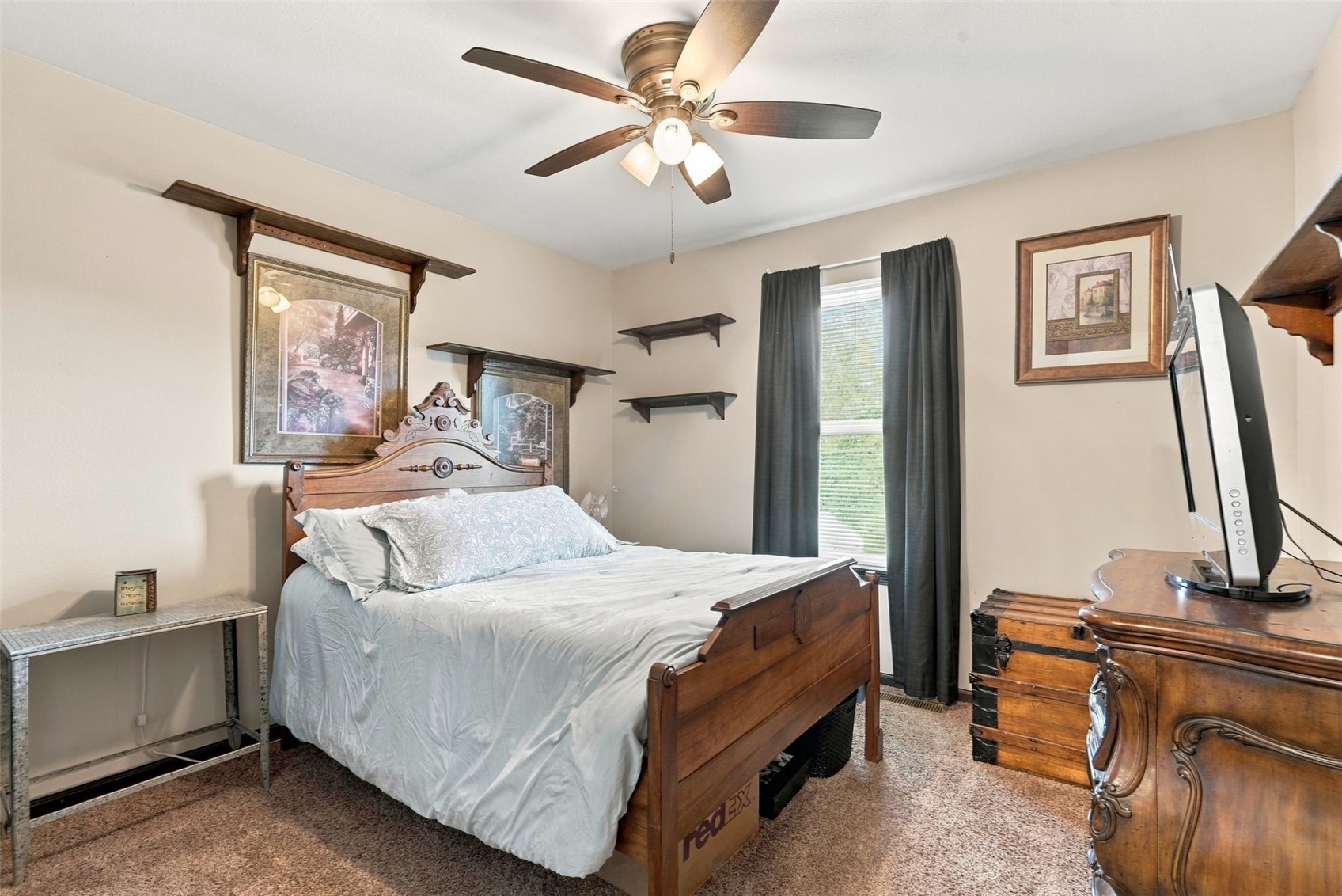6613 Ohio Street SW Cedar Rapids IA 52404