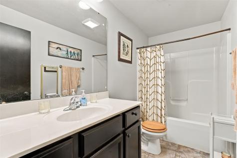 6613 Ohio Street SW Cedar Rapids IA 52404