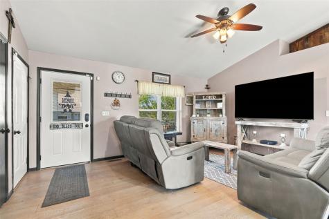 6613 Ohio Street SW Cedar Rapids IA 52404