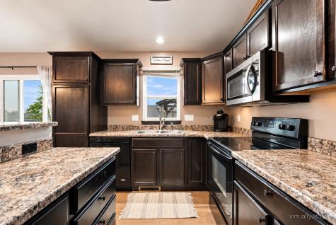 6613 Ohio Street SW Cedar Rapids IA 52404