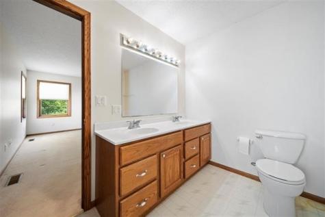 502 Plum Street Solon IA 52333