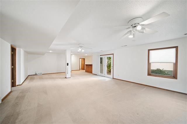 502 Plum Street Solon IA 52333