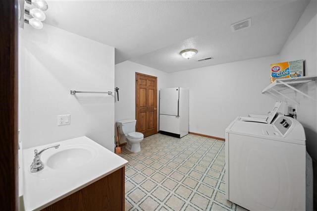 502 Plum Street Solon IA 52333
