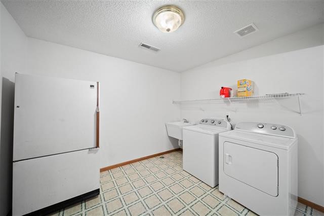 502 Plum Street Solon IA 52333