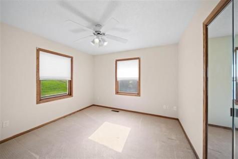 502 Plum Street Solon IA 52333