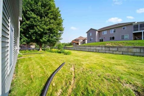502 Plum Street Solon IA 52333