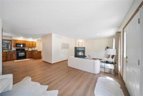 502 Plum Street Solon IA 52333