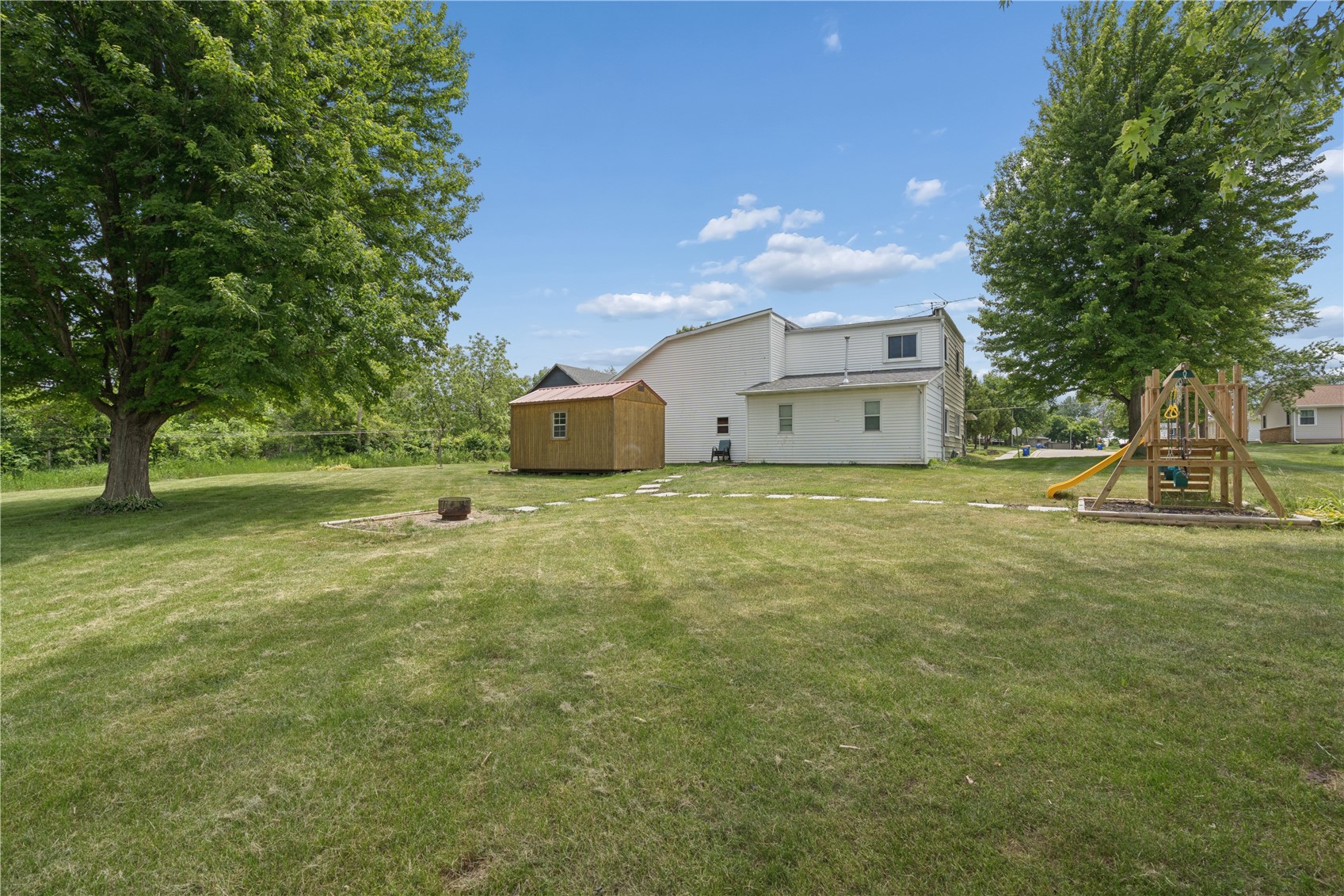 502 E Main Lisbon IA 52253